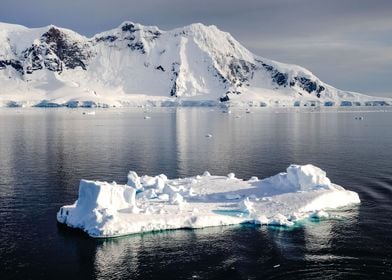 iceberg in polar regions