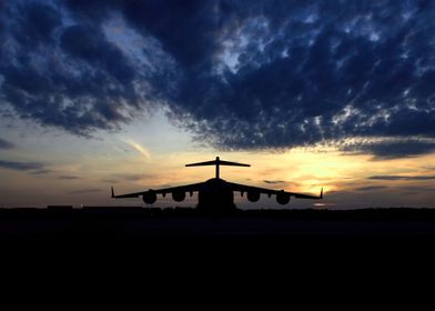 Silhouetted C17