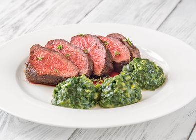 Flank steak with spinach