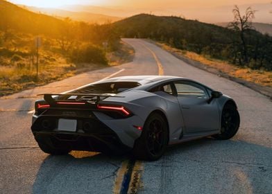 Lamborghini Huracan sunset