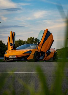 mcLaren 600LT in Green