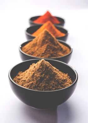 spices bowls