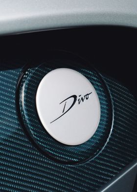 Bugatti Divo fuel gap