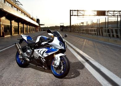 BMW HP4