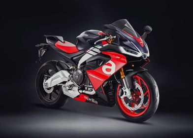 Aprilia RS 660