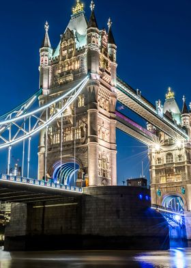 London Bridge night art