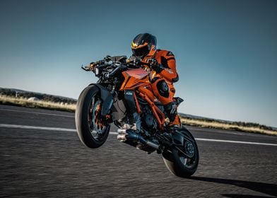 Biker KTM 1390 Super Duke