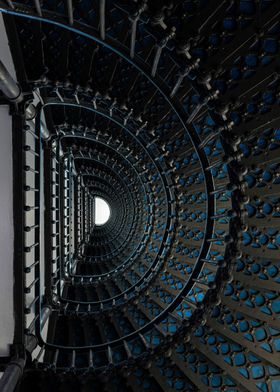 Half spiral staircase