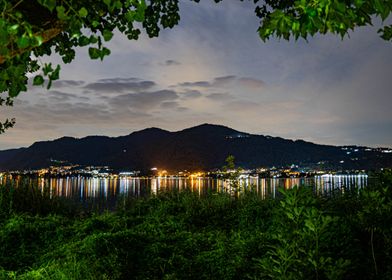 Como lake at night