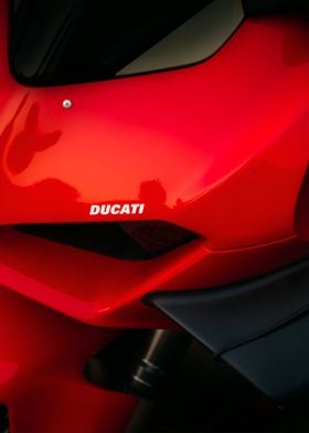 Artistic Panigale V4 close