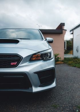 Facelift White car