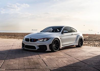 BMW M4 G82