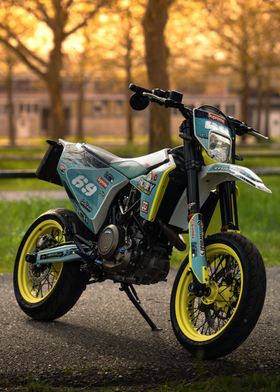 701 Supermoto Bike