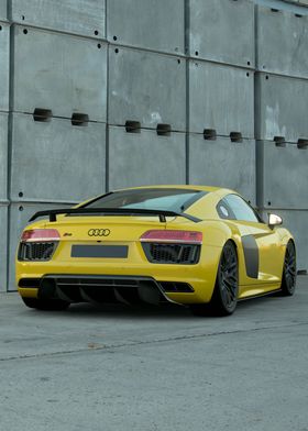 R8 Plus V10