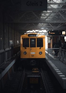 Yellow Subway in Berlin