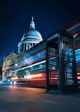 London St Pauls With Bus