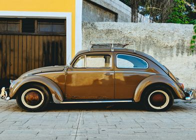 parked brown Volkswagen be