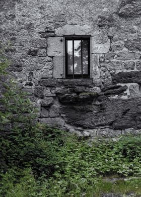 Window on the Rocks