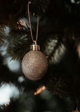 frost garland fireflies