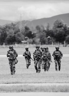 French army soldiers