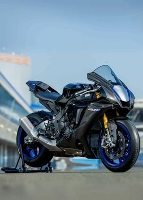 Yamaha R1M