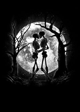 Skeleton Couple Kissing