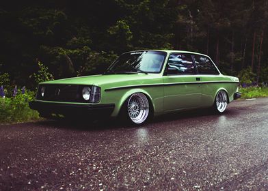 Green Volvo 140 Series