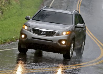 Kia Sportage Driving in Rain