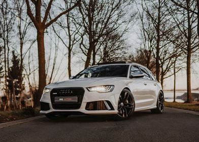  Audi RS6 Avant