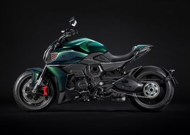 Green Ducati Diavel 1260