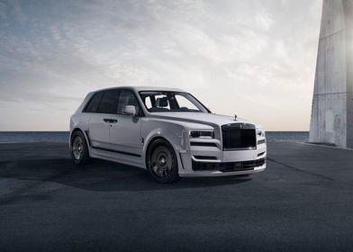 White Rolls Royce Cullinan