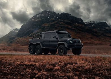 Black Mercedes-Benz G-Wagon