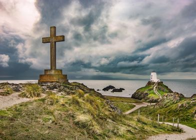 Twr Mawr Lighthouse and Cross on Coast