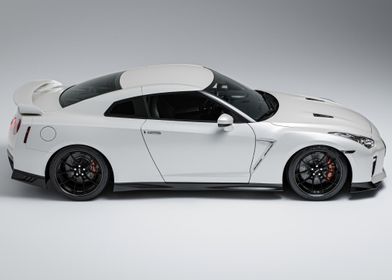 White Nissan GT-R