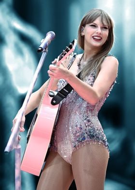 Taylor Swift Performing