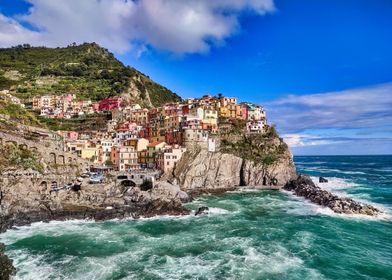 Colorful Italian Village by the Sea in Cinque Terre