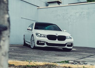 White BMW 7 Series