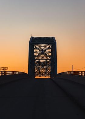 Chain of rocks bridge