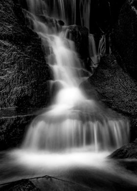 Black And White Shapes-preview-3