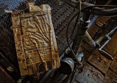 Abandoned bicycle