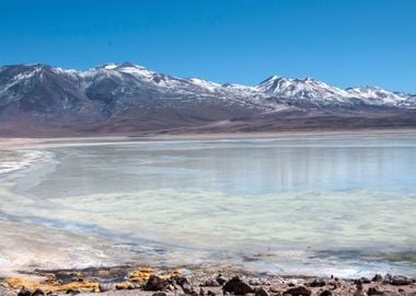 laguna bianca with snow