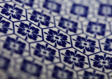 Blue flowers pattern plate