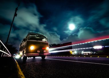 night moon bus