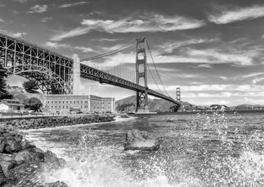 GOLDEN GATE BRIDGE Coast