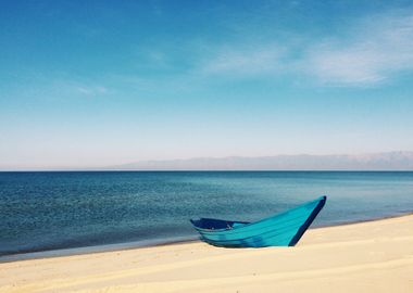 Sandy Sea Beach boat