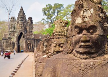 Angkor Wat Buddha bridge