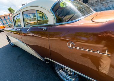 Brown Buick side