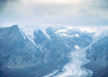 Austrian snowy peaks alps 