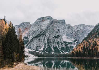 Mountains at Lake Forest