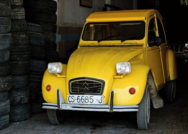 Yellow Citroen 2 CV 